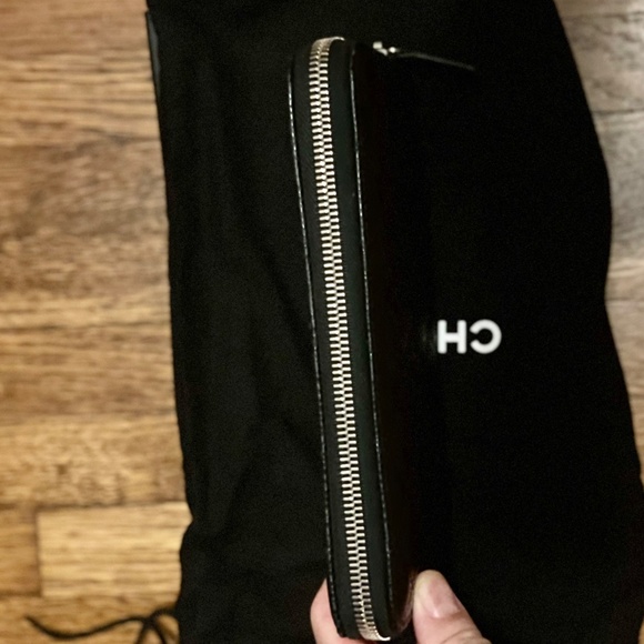 NWT CHANEL CLASSIC QUILTED BLACK CAVIAR LEATHER ZIPPER TOP WALLET - Picture 3 of 9